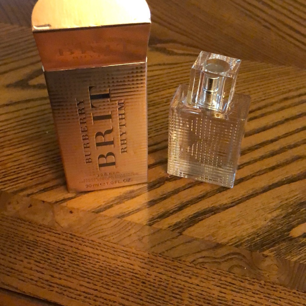 Burberry Brit rhythm